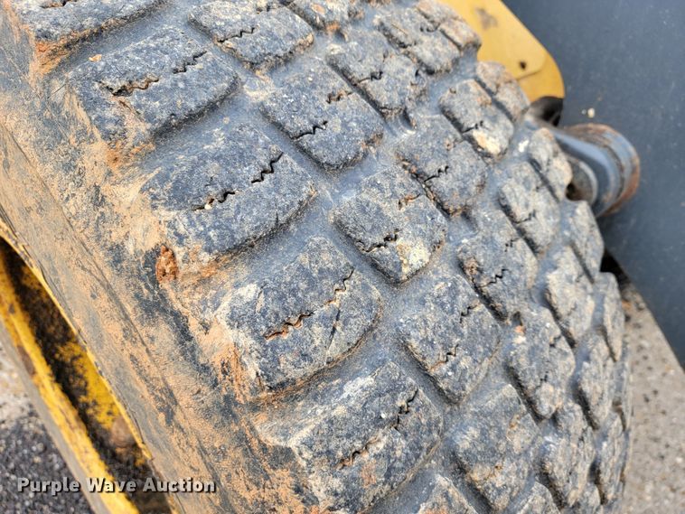 image for item JL9521 2007 John Deere 444J  wheel loader