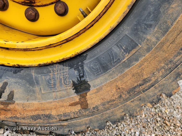 image for item JL9521 2007 John Deere 444J  wheel loader