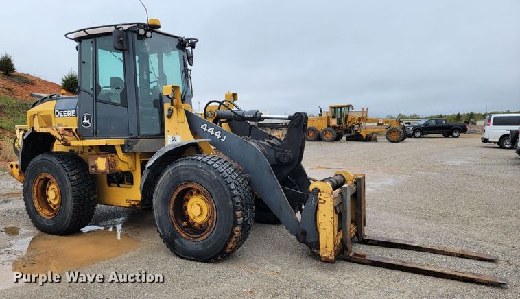 image for item JL9523 2007 John Deere 444J  wheel loader
