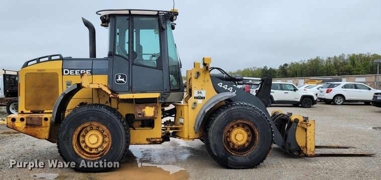image for item JL9523 2007 John Deere 444J  wheel loader