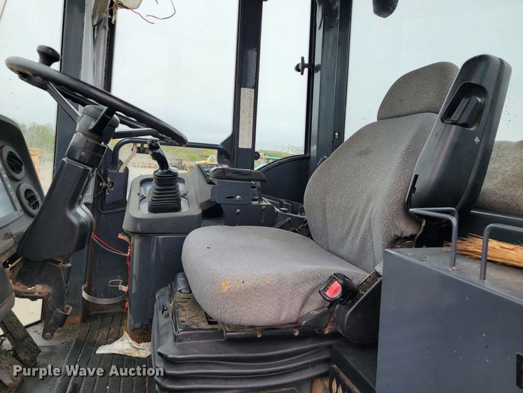 image for item JL9523 2007 John Deere 444J  wheel loader