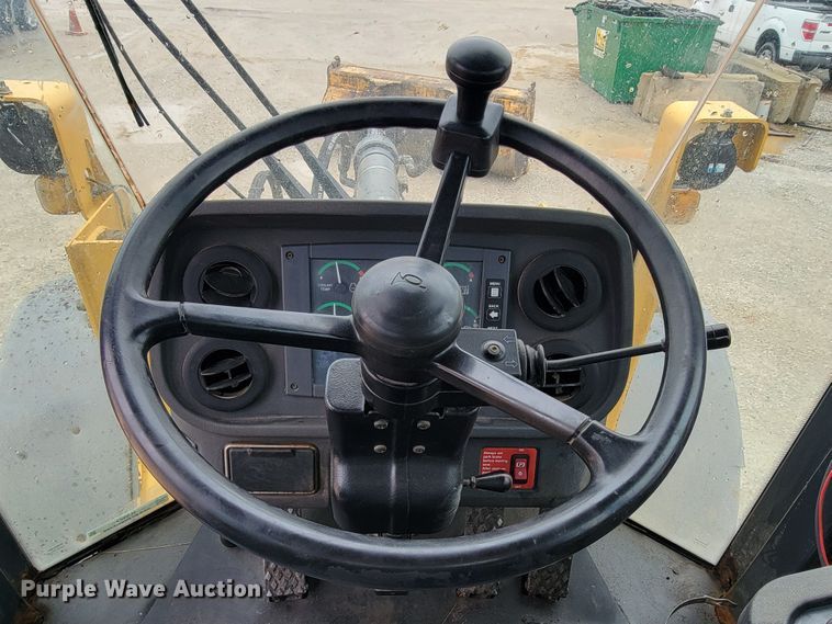 image for item JL9523 2007 John Deere 444J  wheel loader