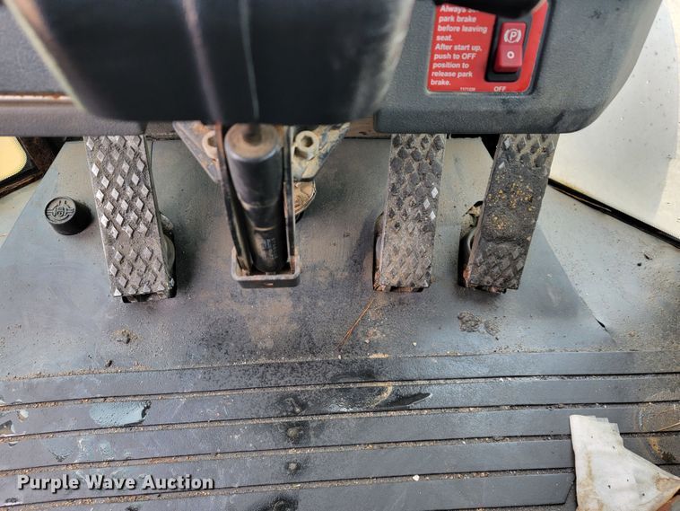 image for item JL9523 2007 John Deere 444J  wheel loader