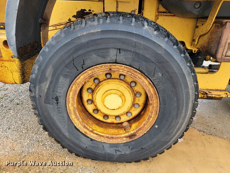 image for item JL9523 2007 John Deere 444J  wheel loader