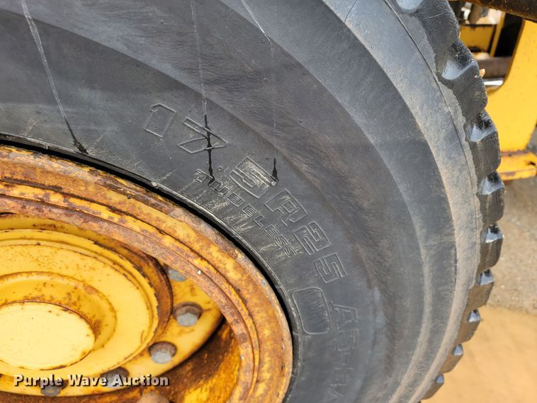 image for item JL9523 2007 John Deere 444J  wheel loader