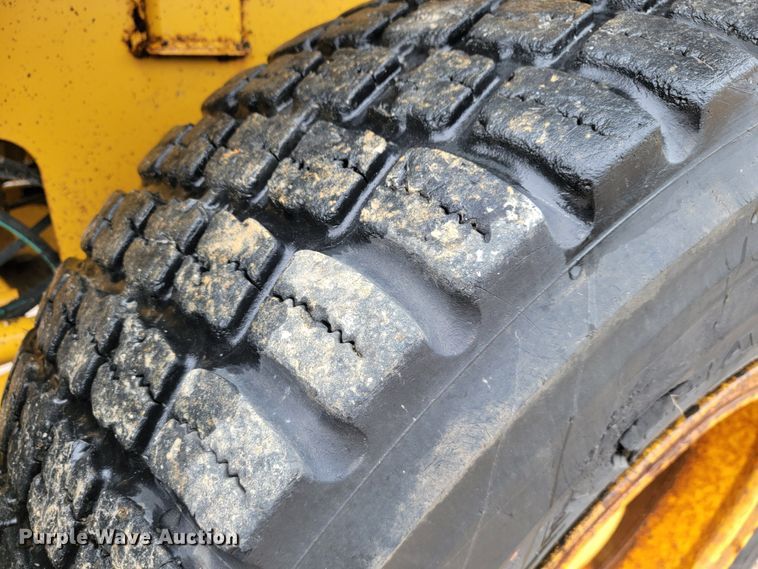 image for item JL9523 2007 John Deere 444J  wheel loader