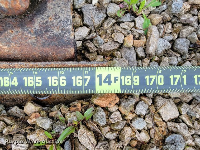 image for item JL9529 1988 John Deere 670B  motor grader