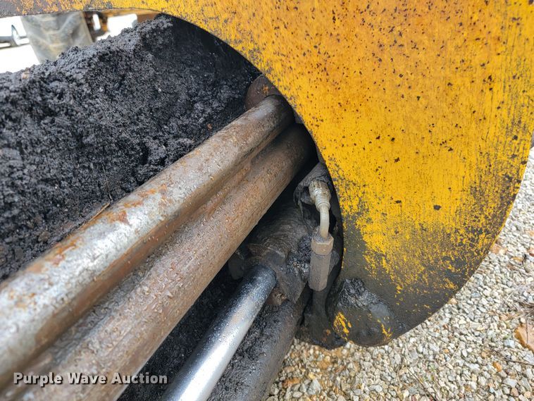 image for item JL9529 1988 John Deere 670B  motor grader