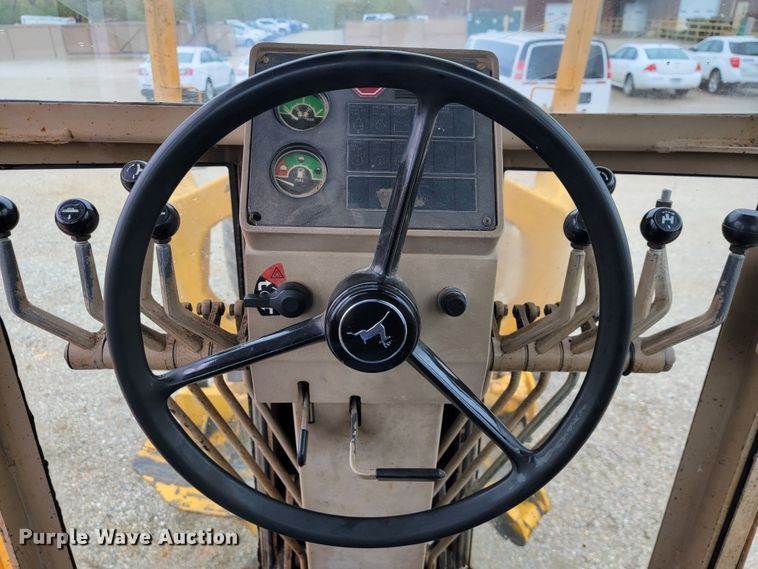 image for item JL9529 1988 John Deere 670B  motor grader