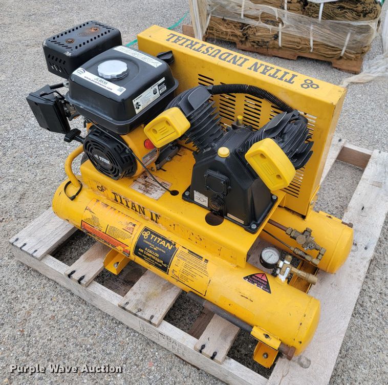 image for item JL9535 Titan TAC-2T  air compressor