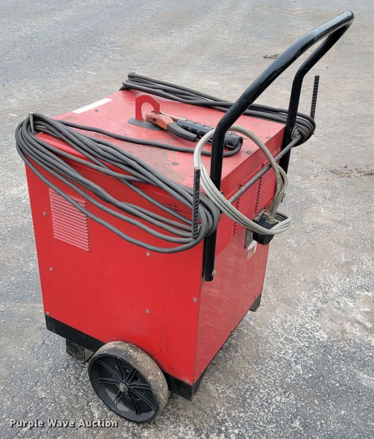 image for item JL9540 Lincoln Idealarc 250  welder