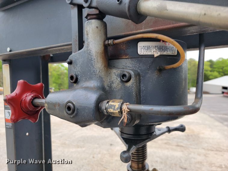 image for item JL9544 Dake 7001  hydraulic press