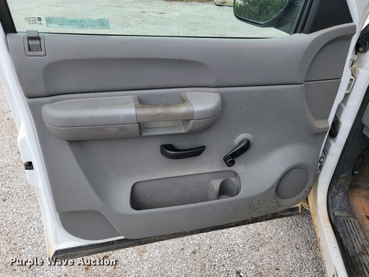 image for item JL9554 2008  Chevrolet Silverado 1500  pickup truck