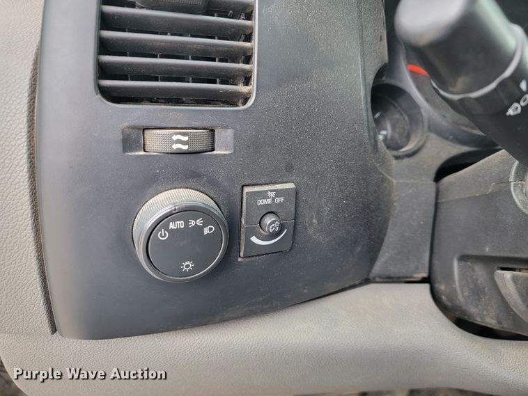 image for item JL9554 2008  Chevrolet Silverado 1500  pickup truck