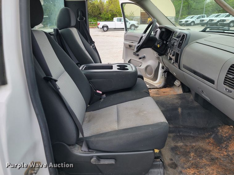 image for item JL9554 2008  Chevrolet Silverado 1500  pickup truck