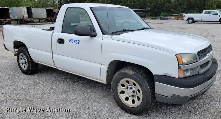 image for item JL9558 2005 Chevrolet Silverado 1500  pickup truck