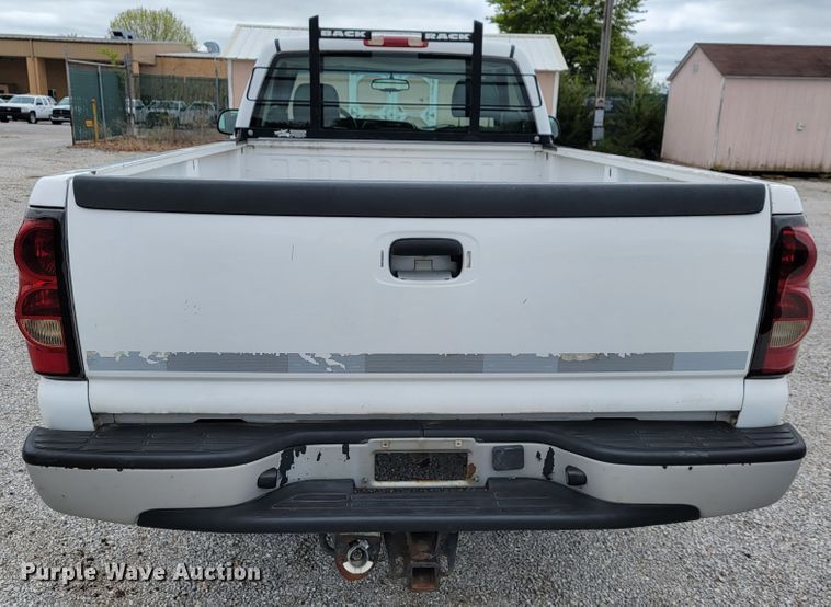 image for item JL9558 2005 Chevrolet Silverado 1500  pickup truck