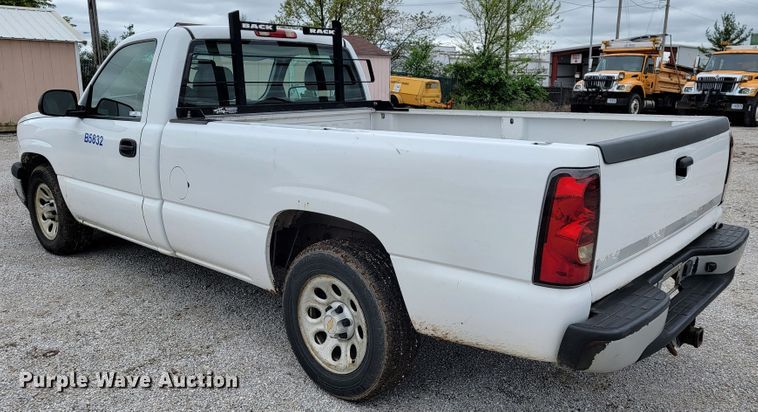 image for item JL9558 2005 Chevrolet Silverado 1500  pickup truck