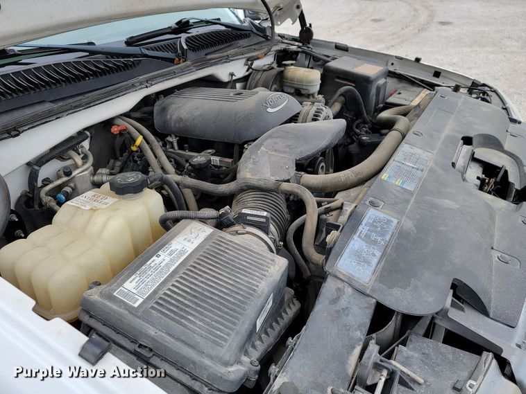 image for item JL9558 2005 Chevrolet Silverado 1500  pickup truck