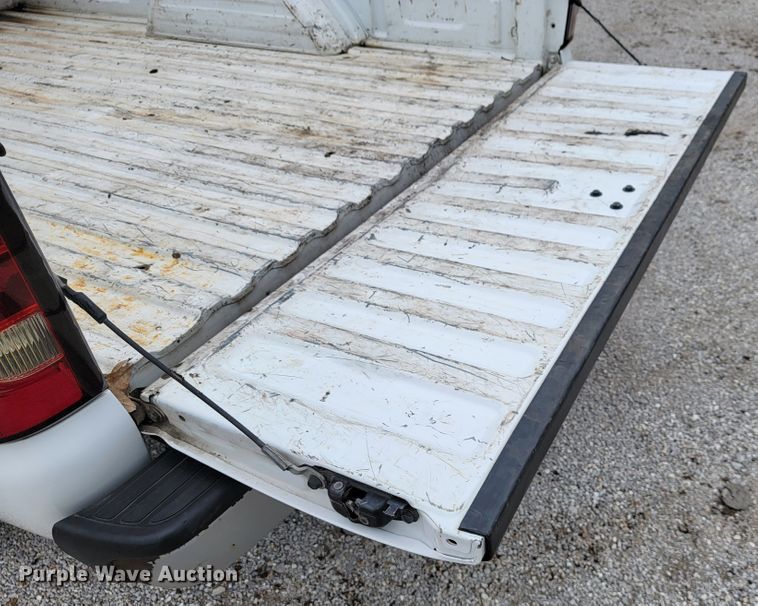 image for item JL9558 2005 Chevrolet Silverado 1500  pickup truck