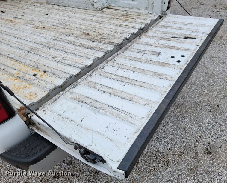 image for item JL9558 2005 Chevrolet Silverado 1500  pickup truck