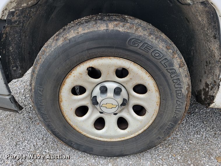 image for item JL9558 2005 Chevrolet Silverado 1500  pickup truck