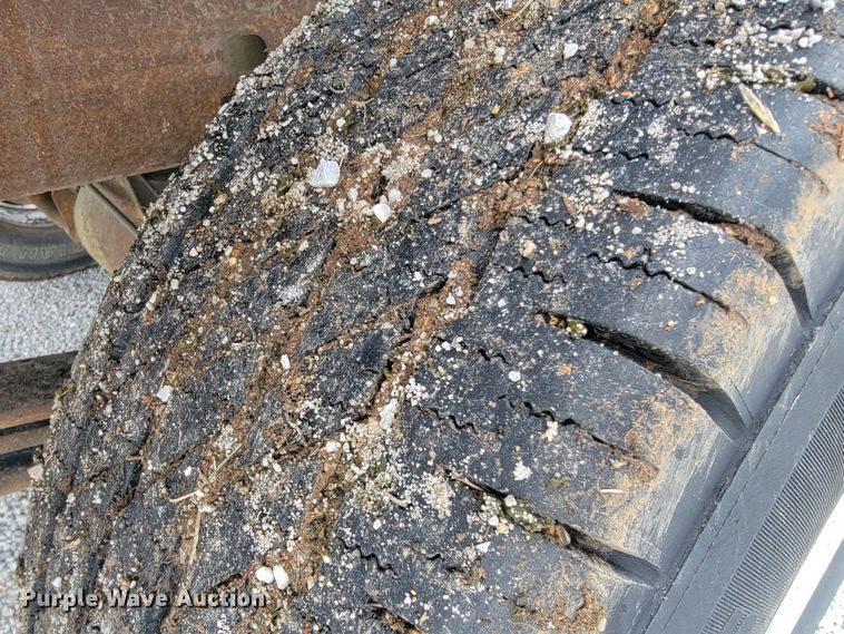 image for item JL9558 2005 Chevrolet Silverado 1500  pickup truck