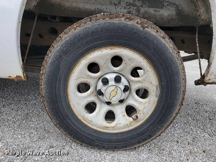 image for item JL9558 2005 Chevrolet Silverado 1500  pickup truck