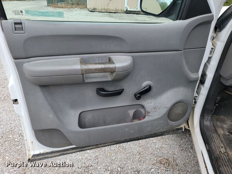 image for item JL9560 2008 Chevrolet Silverado 1500  pickup truck