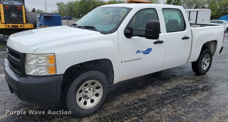 image for item JL9561 2008 Chevrolet Silverado 1500  Crew Cab pickup truck