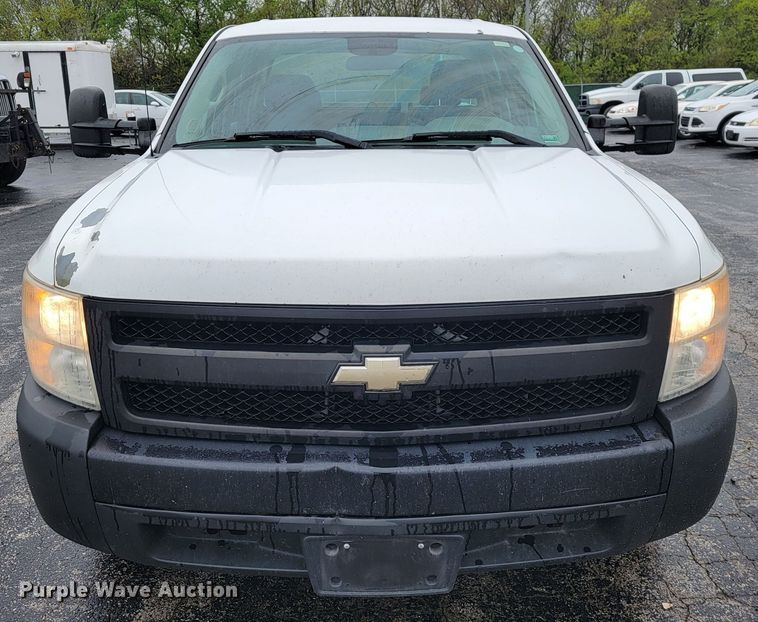 image for item JL9561 2008 Chevrolet Silverado 1500  Crew Cab pickup truck