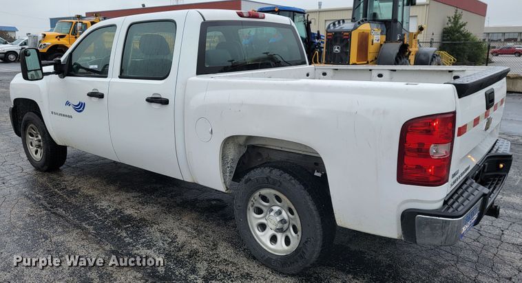 image for item JL9561 2008 Chevrolet Silverado 1500  Crew Cab pickup truck