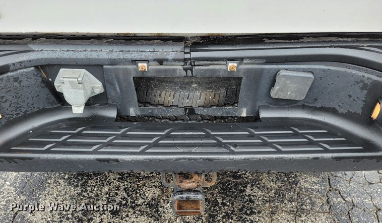 image for item JL9561 2008 Chevrolet Silverado 1500  Crew Cab pickup truck