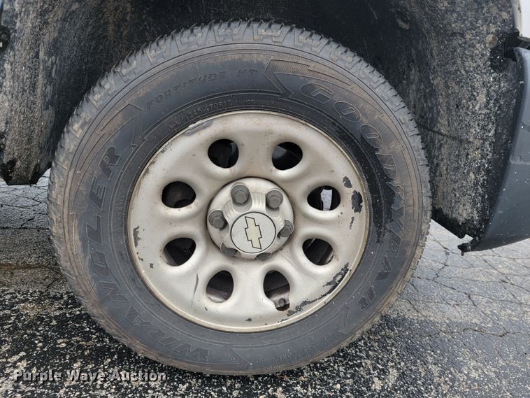 image for item JL9561 2008 Chevrolet Silverado 1500  Crew Cab pickup truck