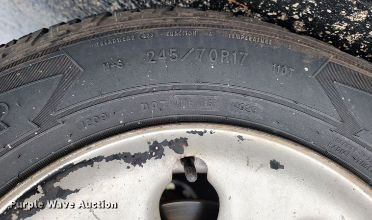 image for item JL9561 2008 Chevrolet Silverado 1500  Crew Cab pickup truck