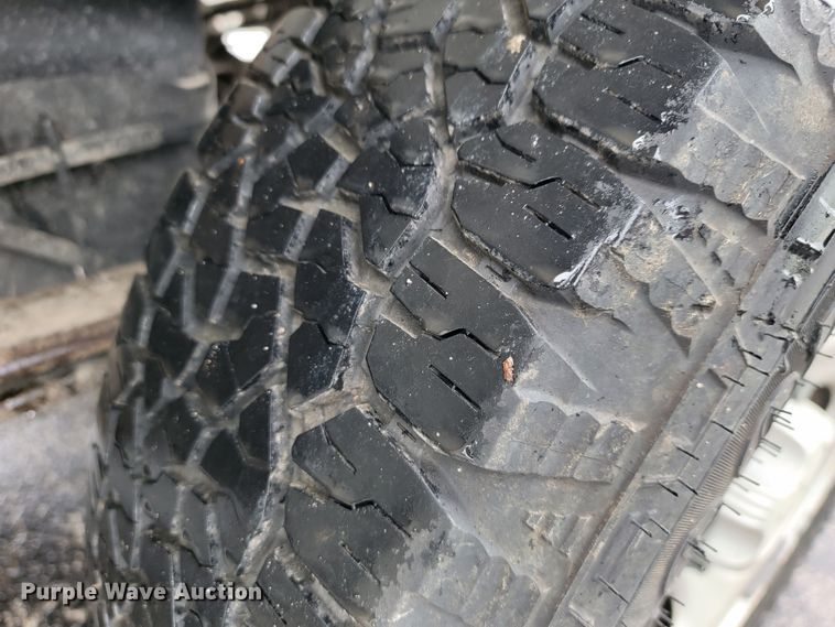 image for item JL9561 2008 Chevrolet Silverado 1500  Crew Cab pickup truck