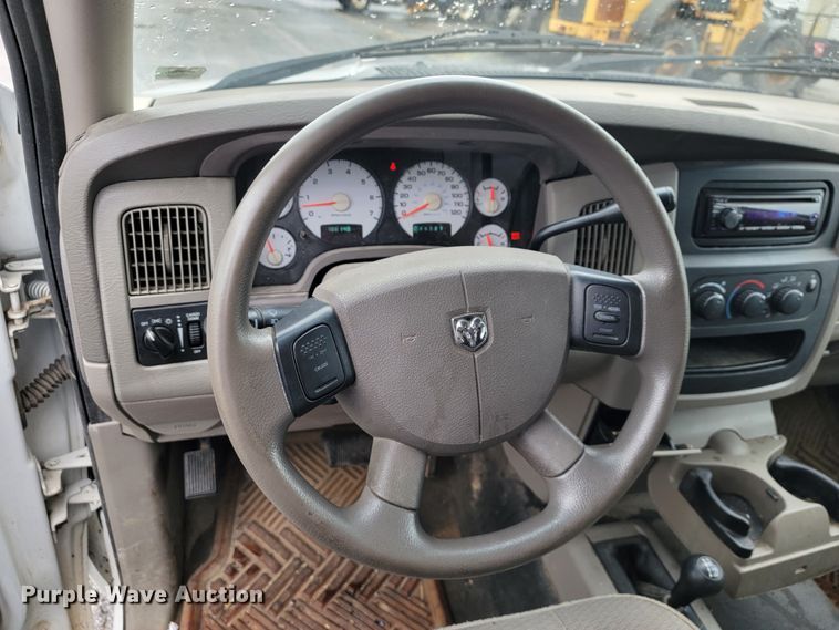 image for item JL9563 2004 Dodge Ram 1500  Quad Cab pickup truck