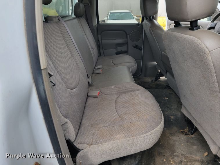 image for item JL9563 2004 Dodge Ram 1500  Quad Cab pickup truck