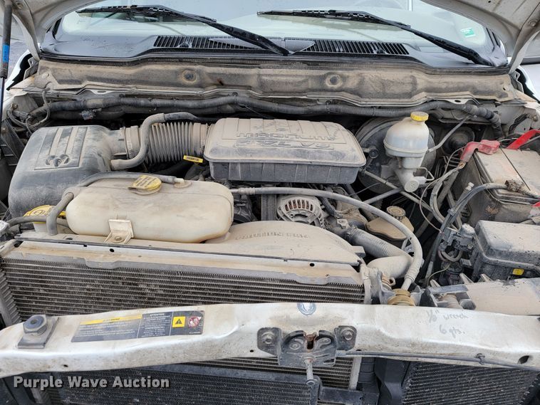 image for item JL9563 2004 Dodge Ram 1500  Quad Cab pickup truck