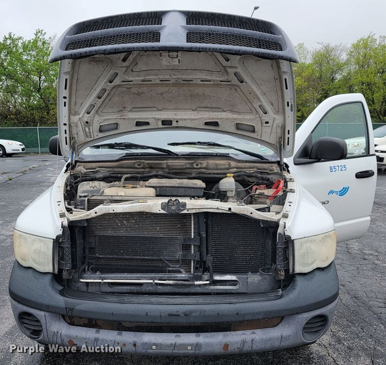 image for item JL9563 2004 Dodge Ram 1500  Quad Cab pickup truck