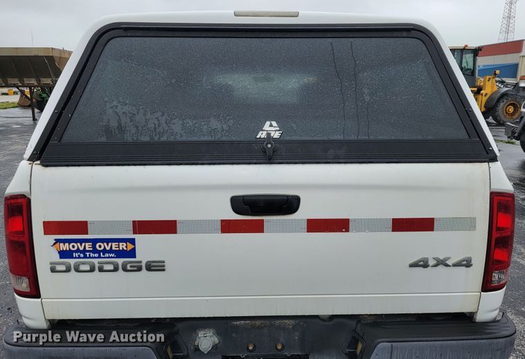 image for item JL9563 2004 Dodge Ram 1500  Quad Cab pickup truck