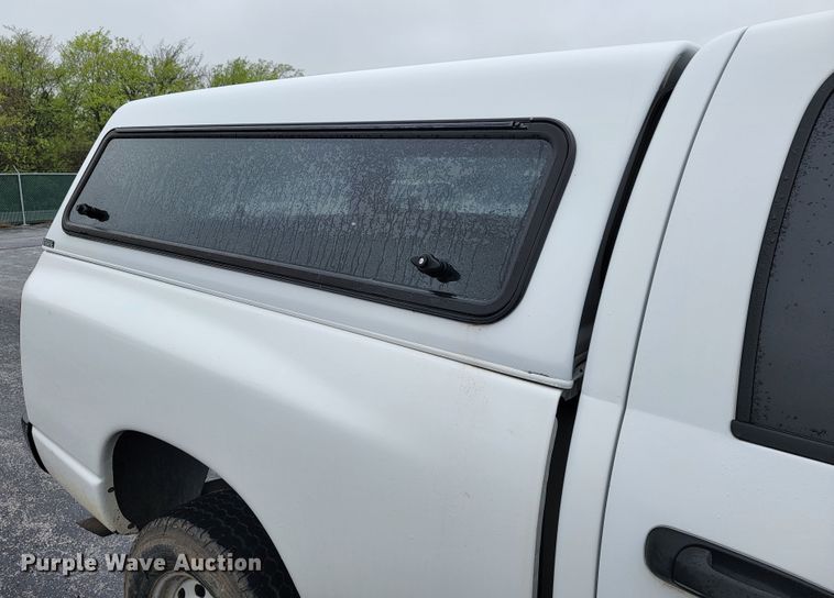 image for item JL9563 2004 Dodge Ram 1500  Quad Cab pickup truck
