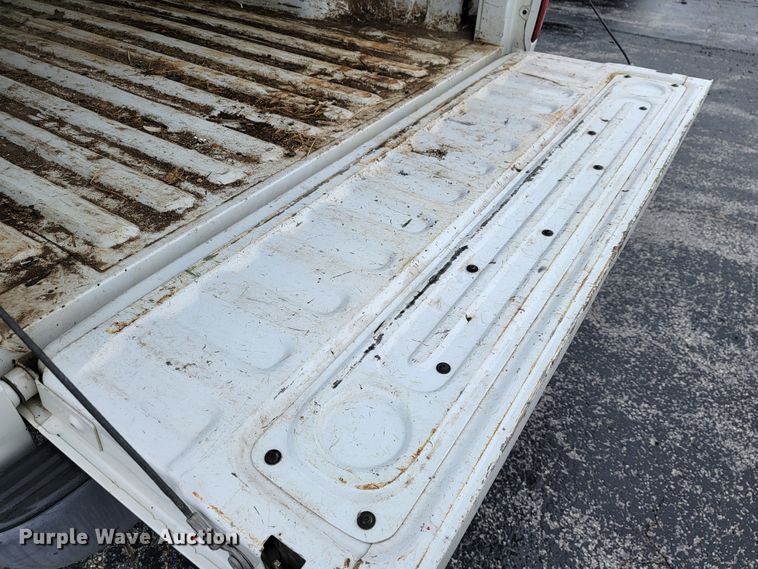 image for item JL9563 2004 Dodge Ram 1500  Quad Cab pickup truck