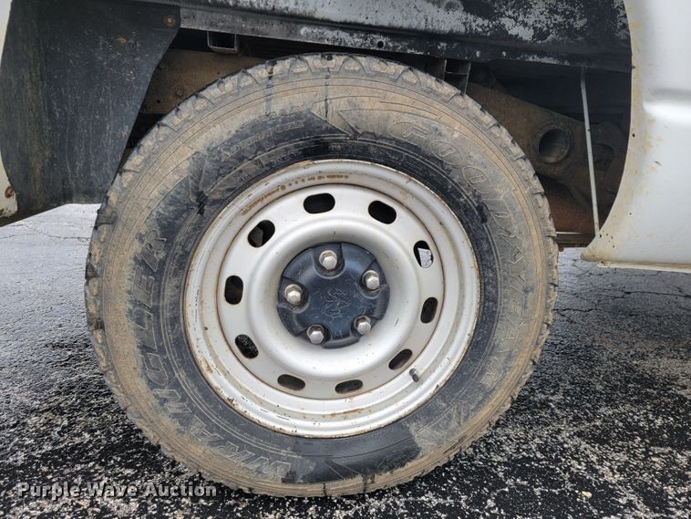 image for item JL9563 2004 Dodge Ram 1500  Quad Cab pickup truck