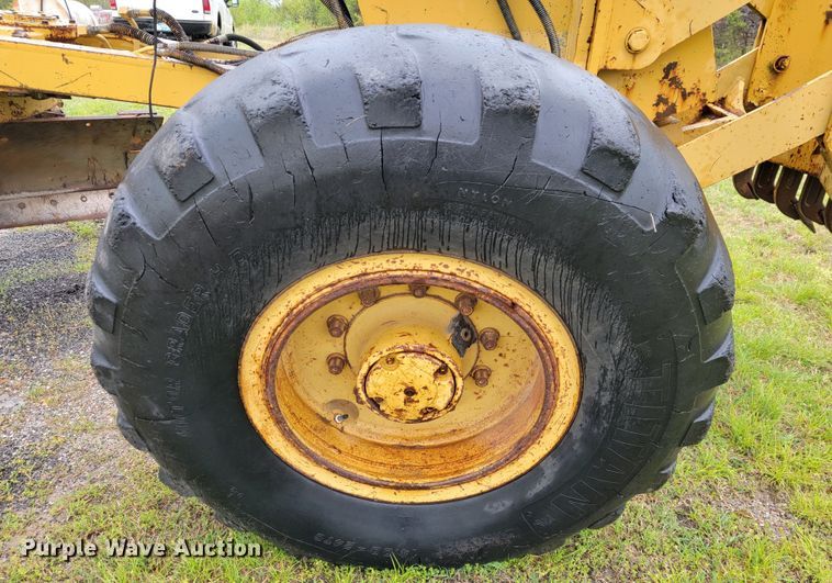 image for item JL9569 Fiat-Allis FG75  motor grader