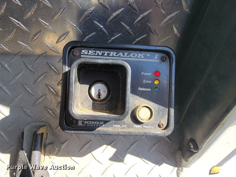 image for item JL9579 1985 Federal Motors Emergency One  pumper fire truck