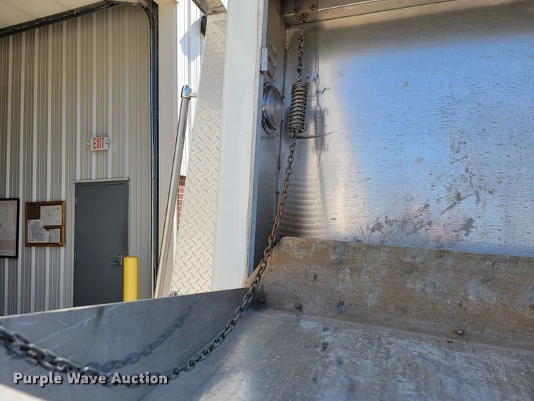 image for item JL9579 1985 Federal Motors Emergency One  pumper fire truck