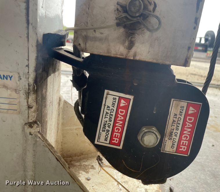 image for item JM9069 Auto Crane ETR Roto Ton  crane