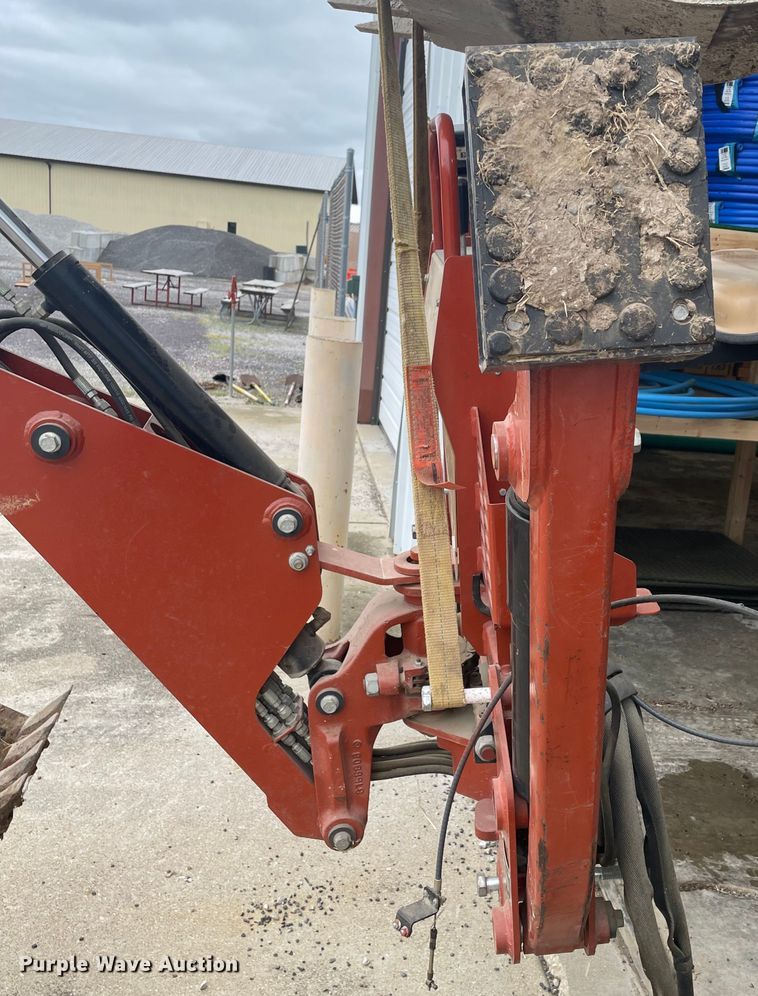 image for item JM9070 Ditch Witch A322  backhoe