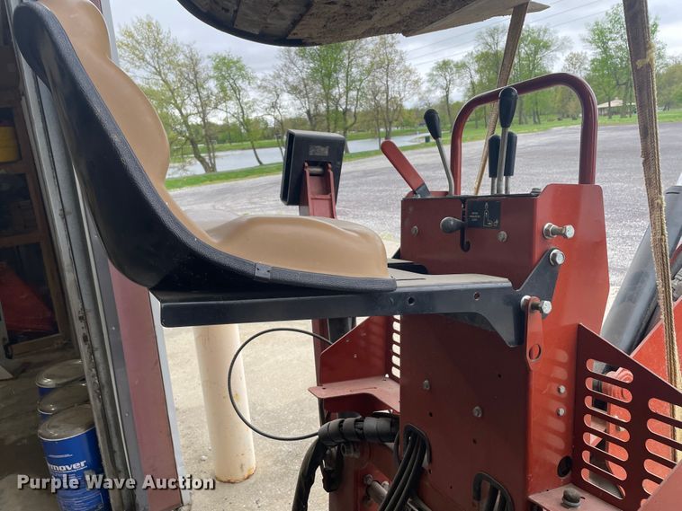 image for item JM9070 Ditch Witch A322  backhoe